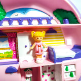 Polly Pocket figure detail