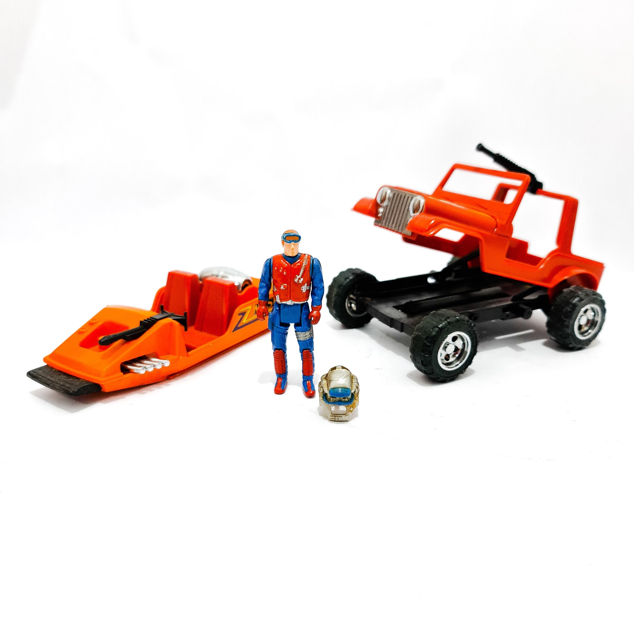 M.A.S.K. Dusty Powderkeg Hayes With Gator M.A.S.K. Dusty Powderkeg Hayes With Gator