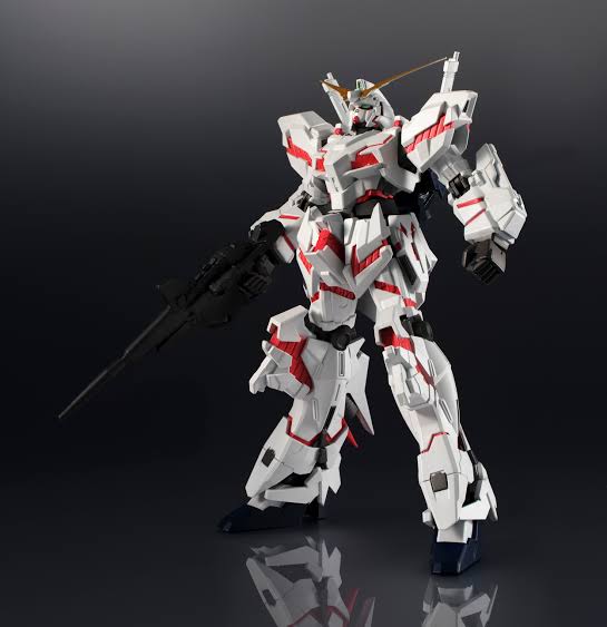 Unicorn Gundam Universe Bandai 2019, MISB (No Assembly required), buy the toy online