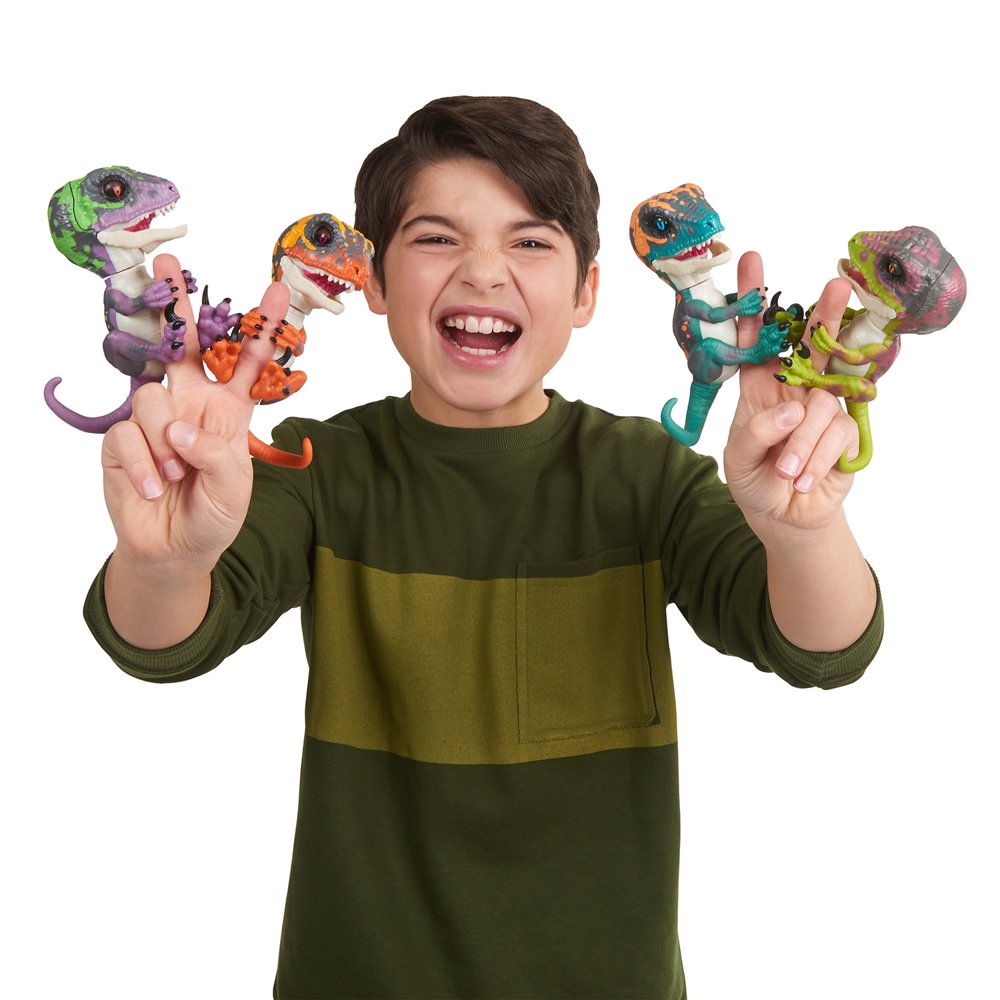 ToySack Fury, Untamed Raptor Fingerling by WowWee – 